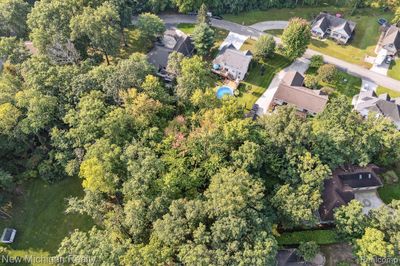 7492 Majestic Woods Drive, Home with 4 bedrooms, 2 bathrooms and null parking in Argentine Twp MI | Image 3