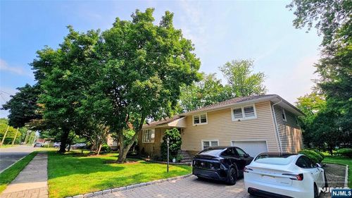 150 12th St, Cresskill, NJ, 07626-2404 | Card Image