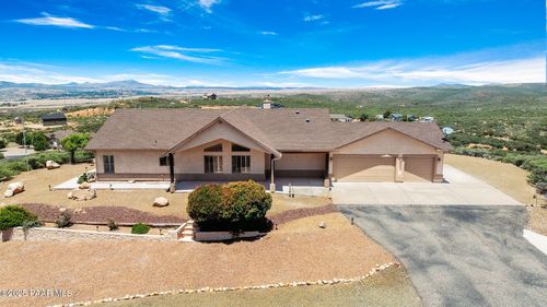 15920 E James Town Rdg, Dewey-Humboldt, AZ, 86327-7414 | Card Image