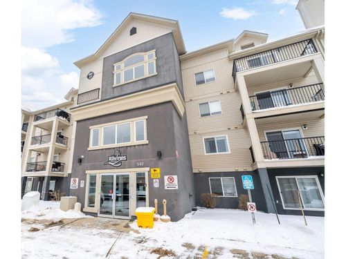 592 Hooke Rd Nw, Edmonton, AB, T5A5H2 | Card Image