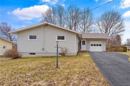 123 Forrest Way, Camillus, NY, 13031-1203 | Card Image