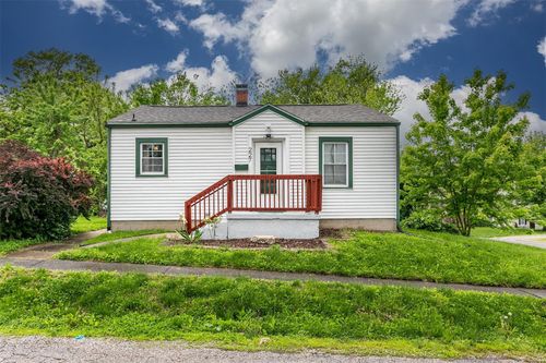 227 Roosevelt St, Lebanon, IL, 62254-1438 | Card Image