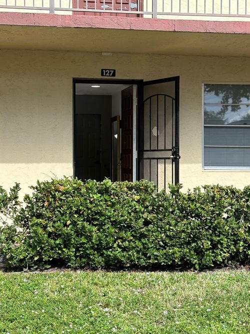 apt-127-3141 Nw 47th Ter, Lauderdale Lakes, FL, 33319-6633 | Card Image