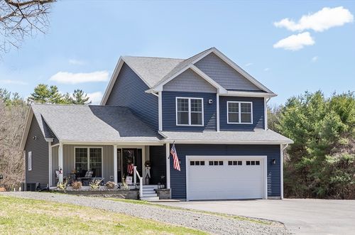 75 Kendall St, Granby, MA, 01033-9510 | Card Image