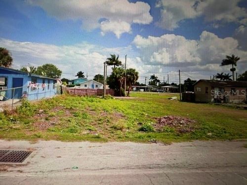 521 Sw 5th St, BELLE GLADE, FL, 33430-3802 | Card Image