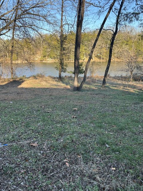 425 Lakeshore Dr, Old Hickory, TN, 37138 | Card Image