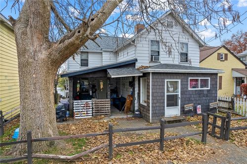 1739 Kimball Ave, New Kensington, PA, 15068-4017 | Card Image