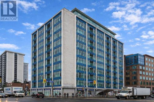 302-1901 Yonge St, Toronto, ON, M4S1Y6 | Card Image