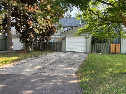 322 Scottsdale Dr, Guelph, ON, N1G2K8 | Card Image