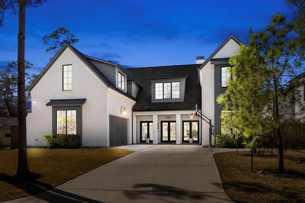 Hunters Creek Dr, Houston, TX 77024