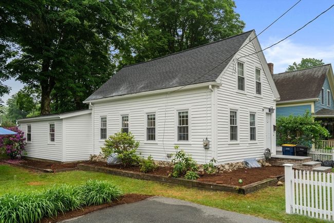 7 Summit Ave, House other with 3 bedrooms, 1 bathrooms and 4 parking in Sharon MA | Image 23