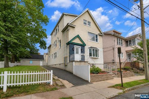 75 Mount Prospect Ave, Belleville, NJ, 07109-2094 | Card Image