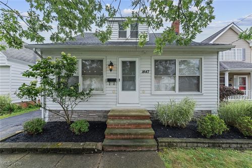 1447 Sunset Rd, Mayfield Heights, OH, 44124-1617 | Card Image