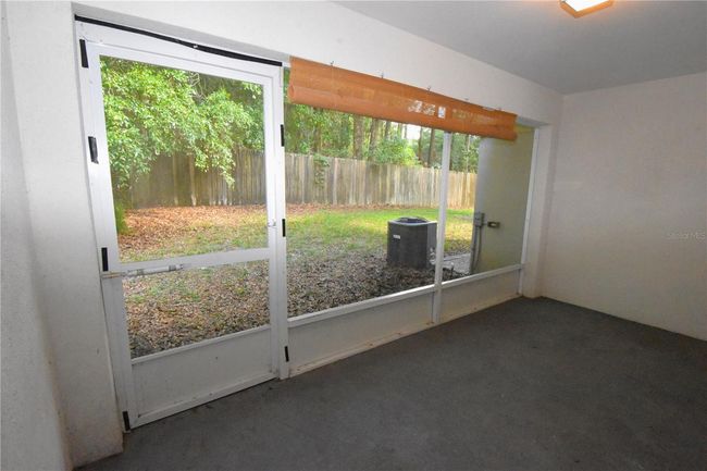 Back Screen Room | Image 15