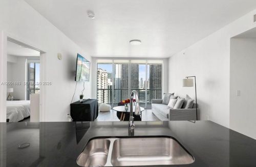3222-n-1111 Sw 1st Ave, Miami, FL, 33130-5401 | Card Image