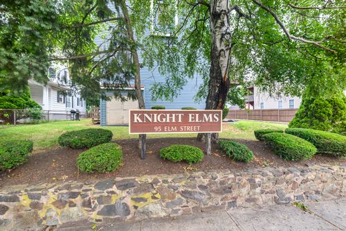 apt-4-95 Elm St, West Haven, CT, 06516-3861 | Card Image