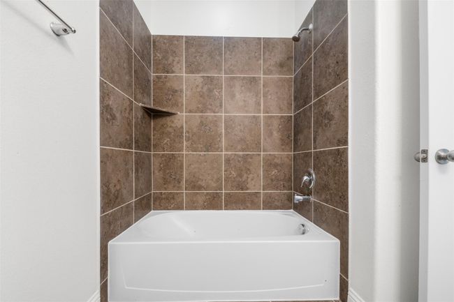 20123 Cascading Falls Blvd, House other with 4 bedrooms, 3 bathrooms and 3 parking in Cypress TX | Image 28