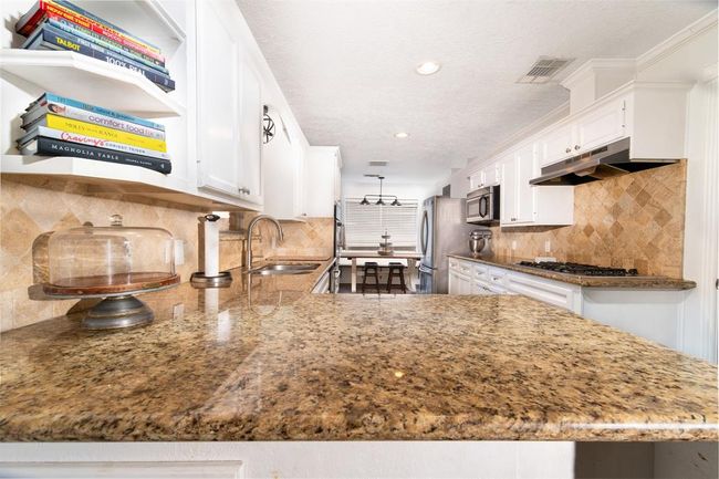 3405 Randall Dr, House other with 4 bedrooms, 2 bathrooms and 2 parking in Pearland TX | Image 8