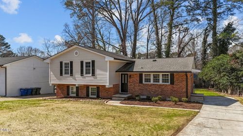 3521 Huntleigh Dr, Raleigh, NC, 27604-2527 | Card Image
