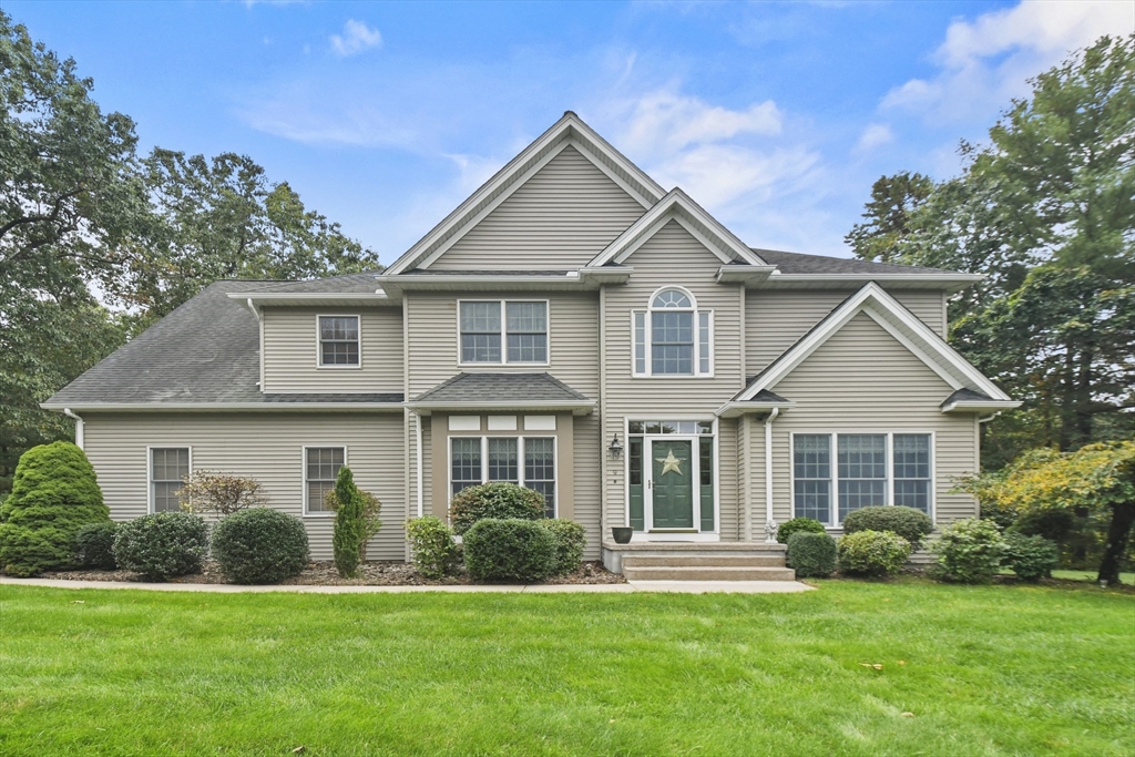 Old Farm Rd, Wilbraham, MA 01095