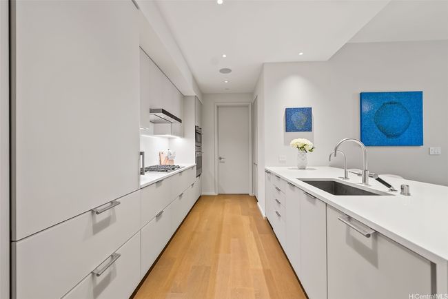 Kitchen | Image 6