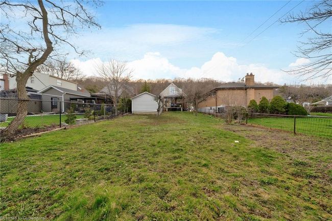129 Kimberly Dr, House other with 3 bedrooms, 3 bathrooms and 5 parking in Hamilton ON | Image 15