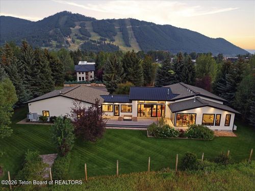 325 Teton Ave, Jackson, WY, 83001-8317 | Card Image