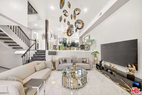 f-5305 White Oak Ave, Encino, CA, 91316-3830 | Card Image