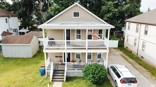 27 Morgan St, Fairhaven, MA, 02719-3456 | Card Image