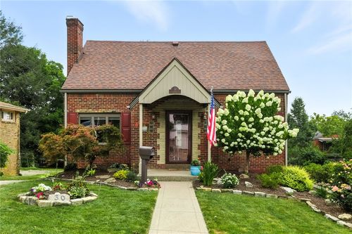 30 Colecrest St, Carnegie, PA, 15106-1734 | Card Image