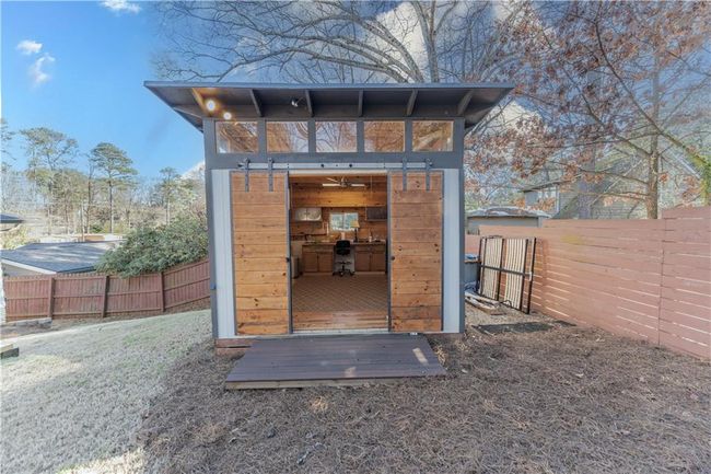 3844 Longview Dr, House other with 3 bedrooms, 3 bathrooms and 3 parking in Chamblee GA | Image 35