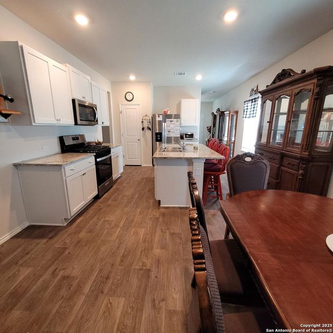 15703 Cardamom Cv, House other with 4 bedrooms, 3 bathrooms and null parking in Von Ormy TX | Image 5