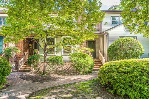 185 S Ashe St, Southern Pines, NC, 28387-6101 | Card Image