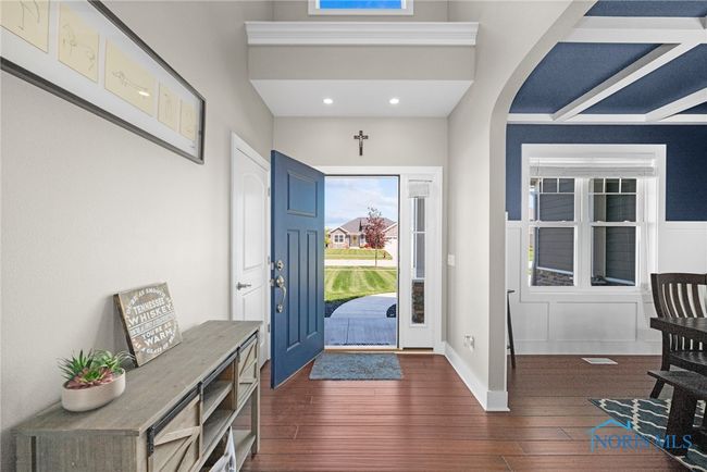 9575 Newbury Ln, House other with 4 bedrooms, 4 bathrooms and 3 parking in Whitehouse OH | Image 4