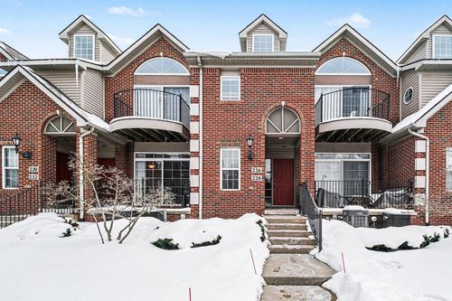 228 W Oakbrook Dr, Ann Arbor, MI, 48103-2255 | Card Image