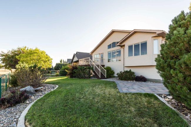 68 Canyoncrest Point W, Home with 4 bedrooms, 3 bathrooms and 6 parking in Lethbridge AB | Image 39