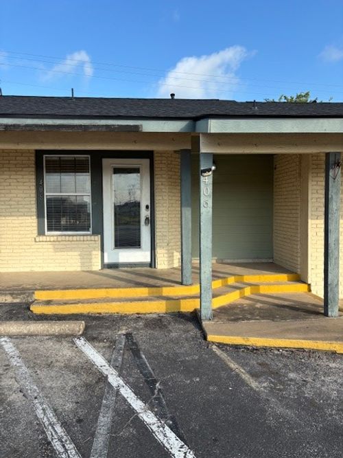 406-406 Chisholm Valley Dr, Round Rock, TX, 78681-6608 | Card Image