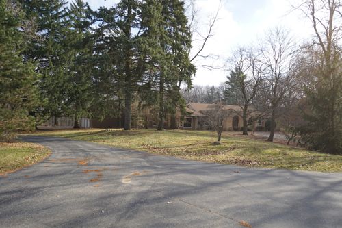 613 3 Oaks Rd, Cary, IL, 60013 | Card Image