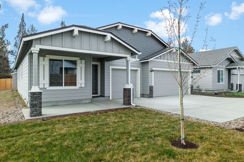 75-1166 Nw Walnut Avenue, Redmond, OR, 97756 | Card Image