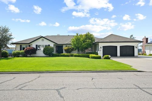 10107 N Comanche Dr, Spokane, WA, 99208-9367 | Card Image