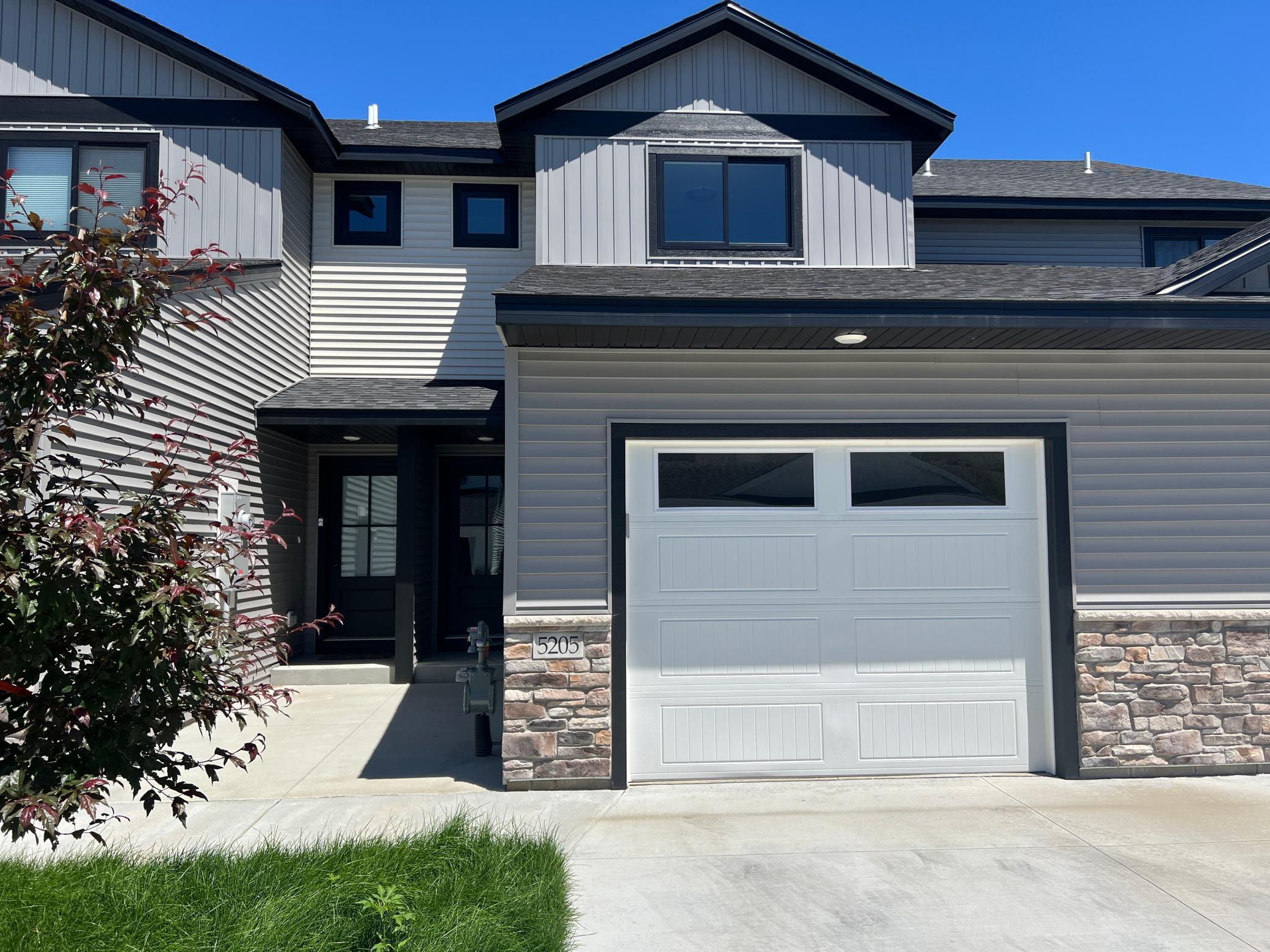Harvest Square Pl, Rochester, MN 55901