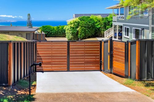 1115 Pookela Rd, Makawao, HI, 96768-9355 | Card Image