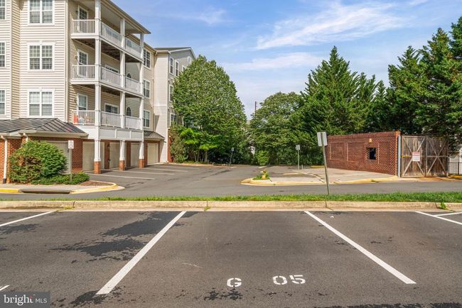 UNIT-203 - 9713 Handerson Pl, Condo with 2 bedrooms, 2 bathrooms and null parking in MANASSAS PARK VA | Image 5