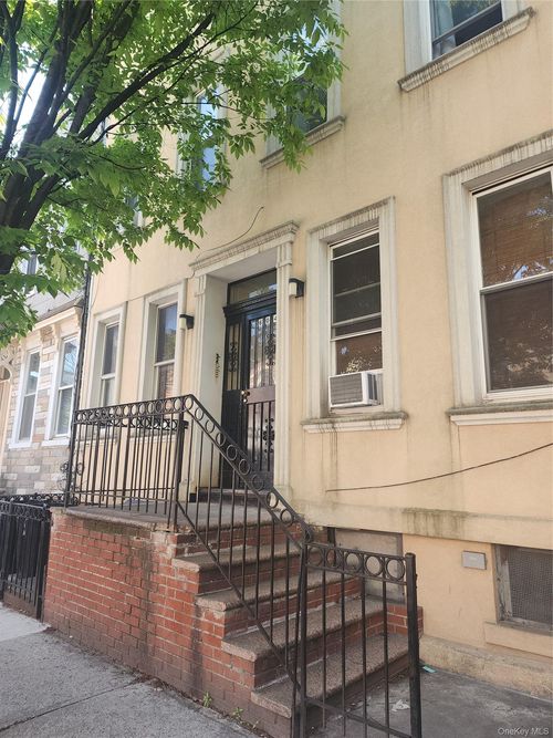 60-42 67 Avenue, New York, NY, 11385 | Card Image