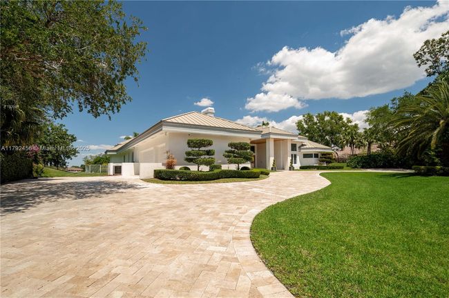 3425 Saddlebrook Ln, House other with 5 bedrooms, 6 bathrooms and null parking in Weston FL | Image 4