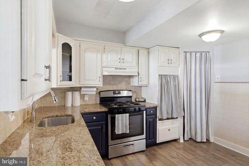 355 Hibbs Ave, Glenolden, PA, 19036 | Card Image