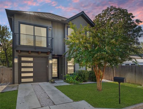 2211 Santa Rosa St, Austin, TX, 78702-4627 | Card Image
