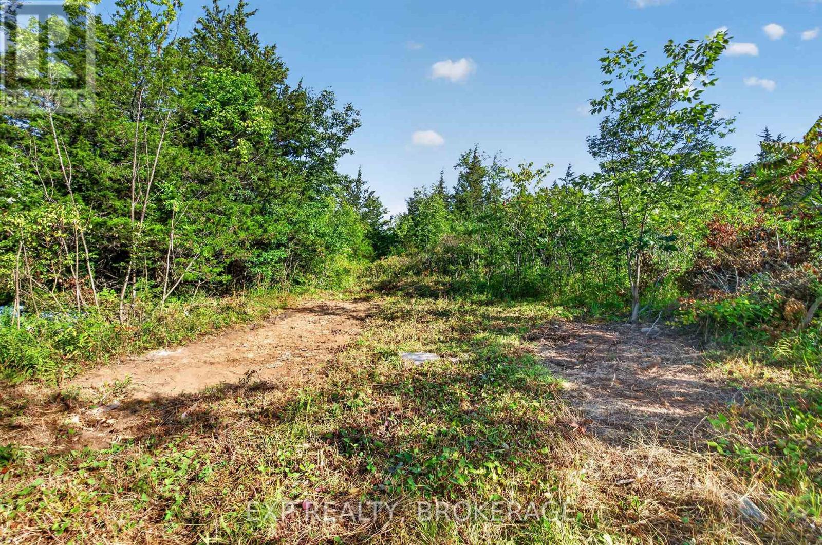 Land in Frontenac (Frontenac South) 5