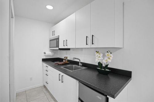 b-1416 Sw 27th St, Fort Lauderdale, FL, 33315-2322 | Card Image