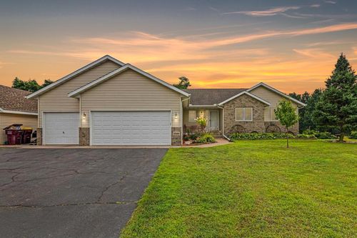 31345 Genesis Ave, Stacy, MN, 55079-9489 | Card Image